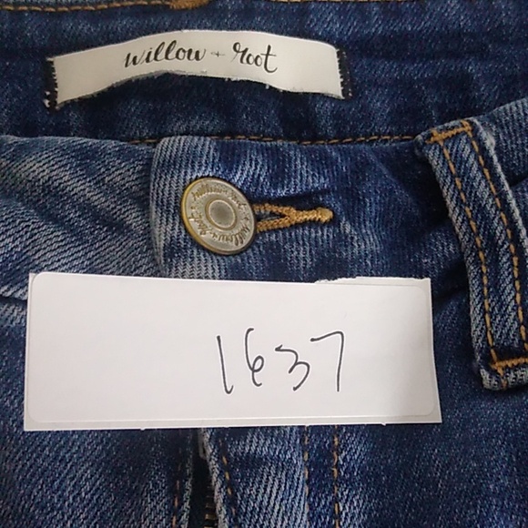 High Rise Blue Jeans - Picture 14 of 14